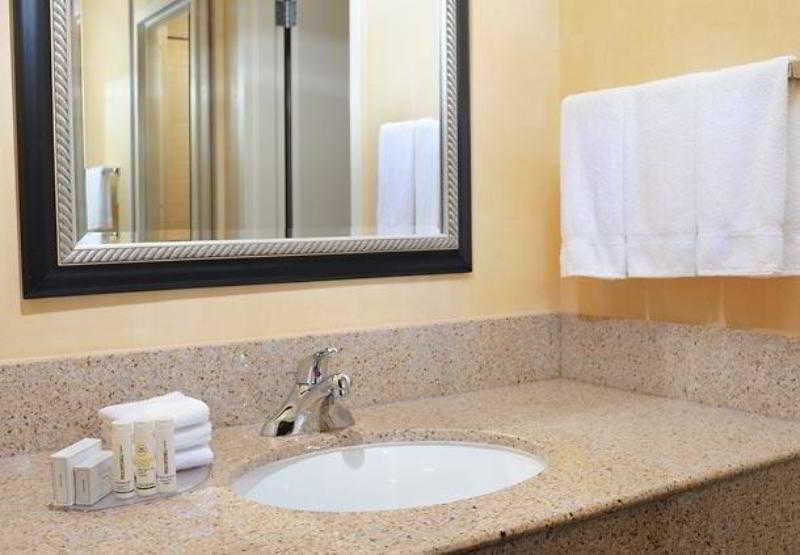Courtyard By Marriott Oklahoma City Airport Esterno foto