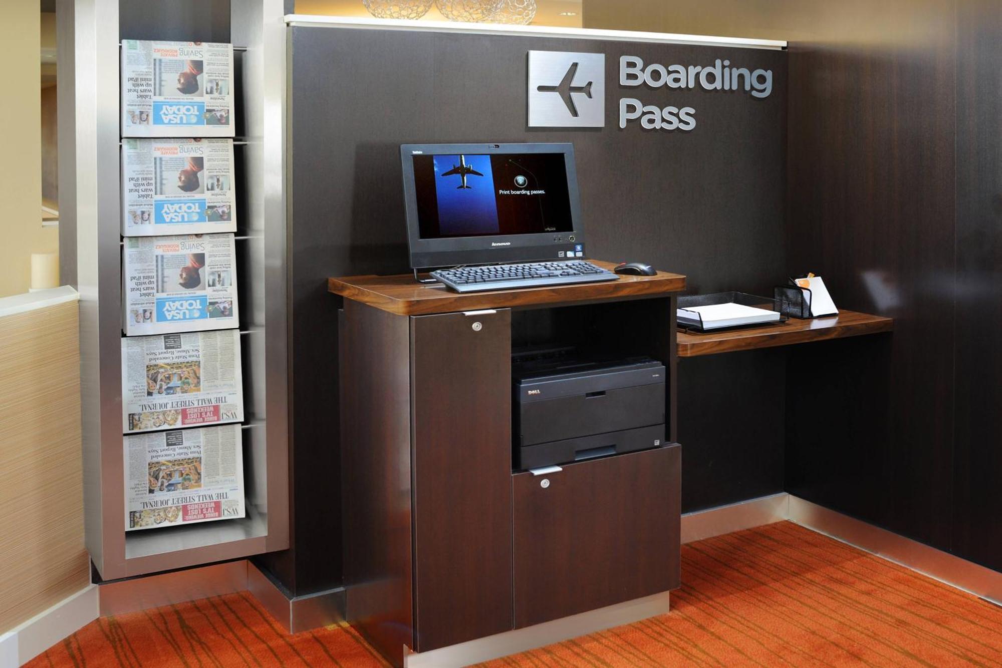 Courtyard By Marriott Oklahoma City Airport Esterno foto