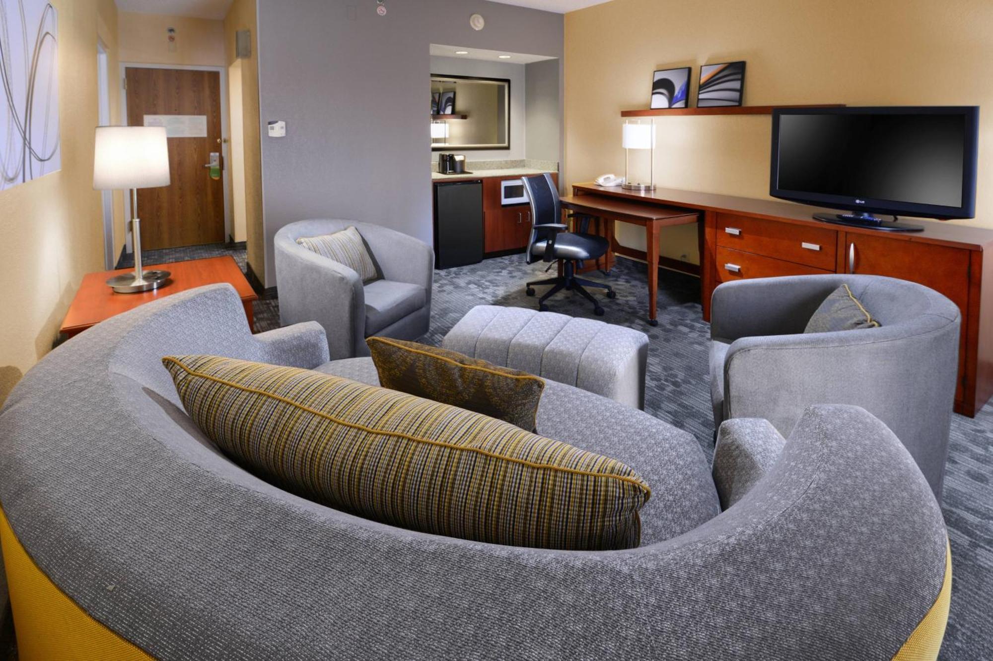 Courtyard By Marriott Oklahoma City Airport Esterno foto