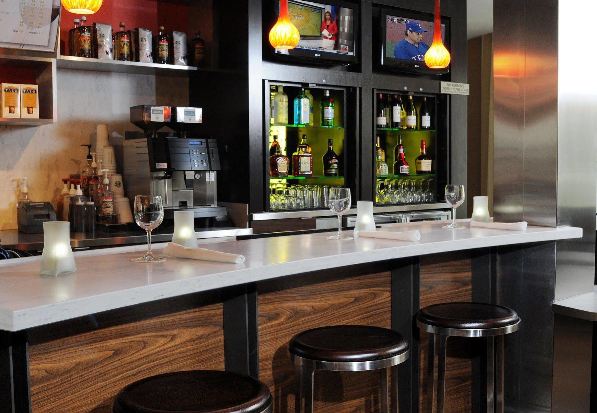 Courtyard By Marriott Oklahoma City Airport Esterno foto